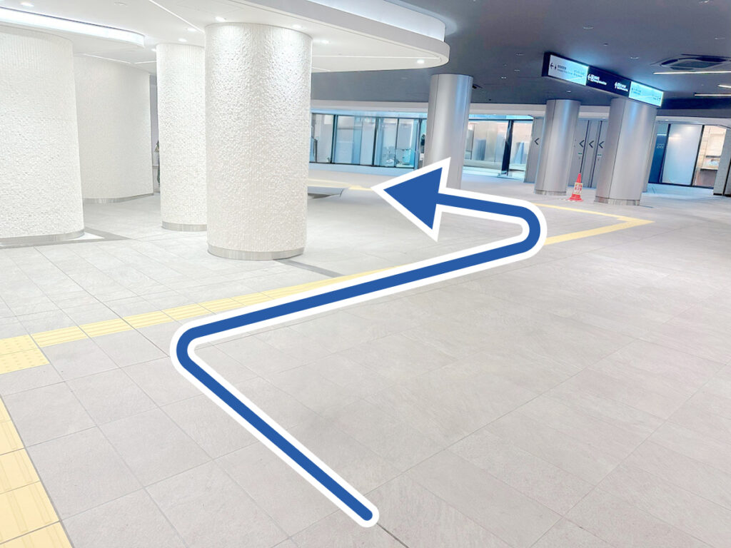 梅田駅地下通路の点字ブロックに沿った経路