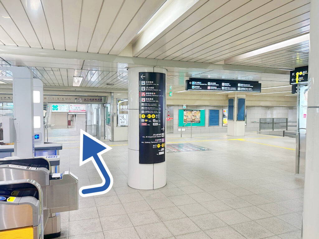 四つ橋線西梅田駅南改札から大阪駅前第1ビルへの入口