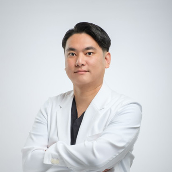 田村卓也 院長